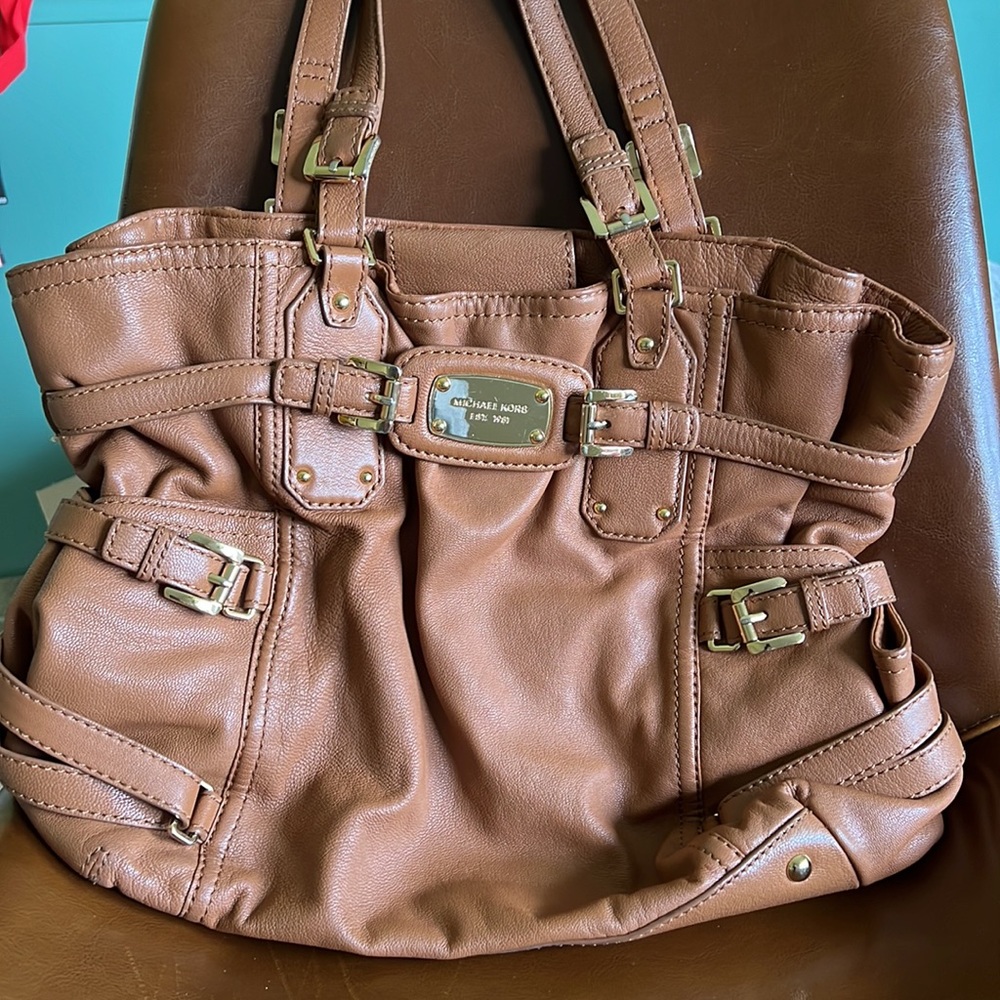 Michael Kors Gansevoort Large North South Tan Leather Tote